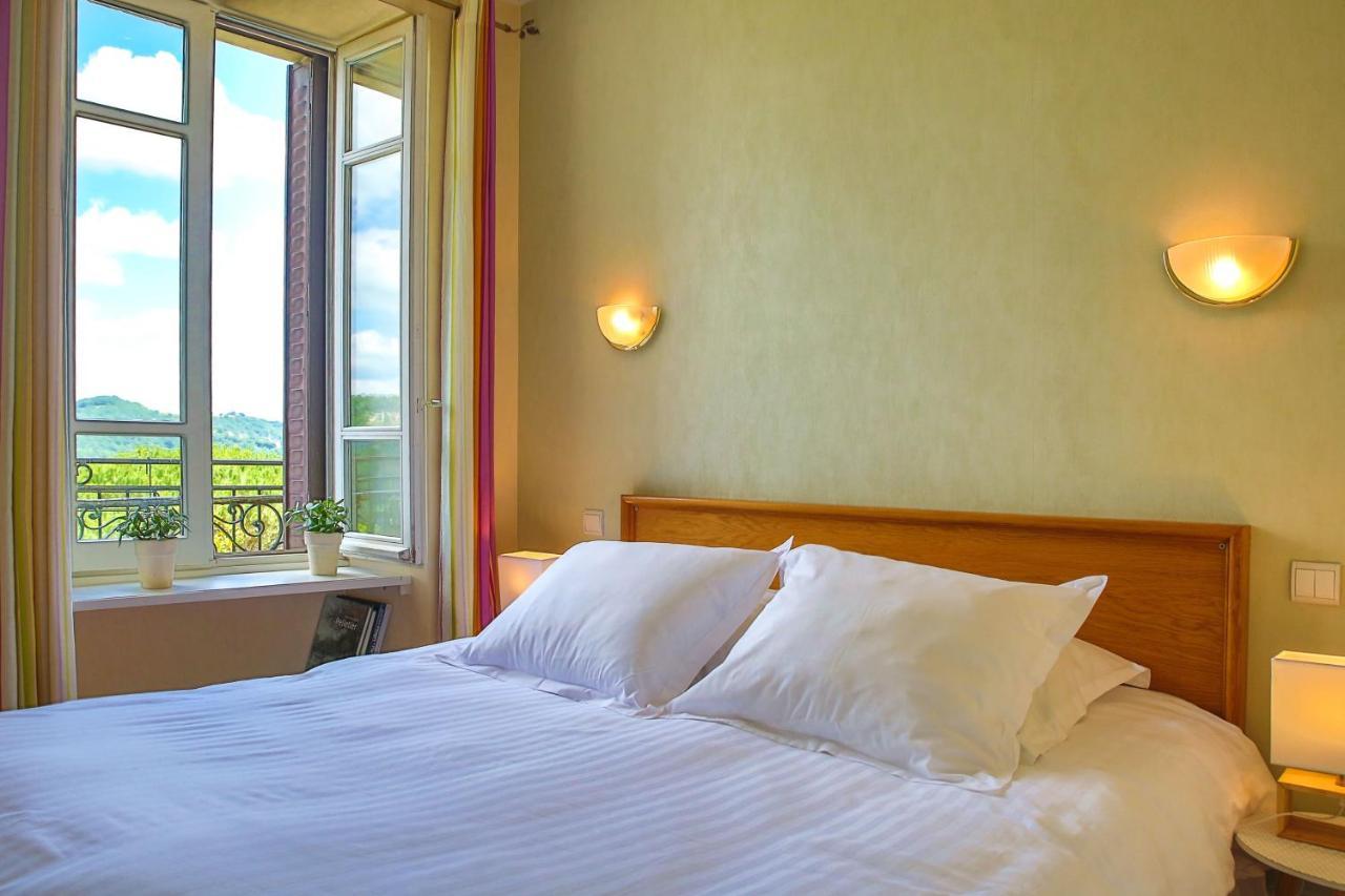L'Oustal Del Barry Hotel Najac Bagian luar foto