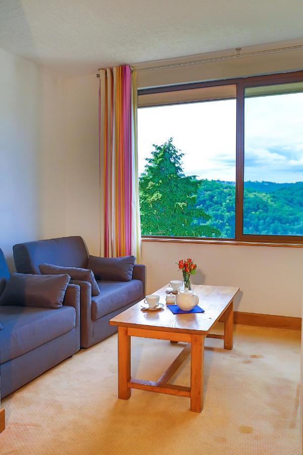 L'Oustal Del Barry Hotel Najac Bagian luar foto