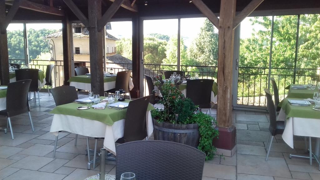 L'Oustal Del Barry Hotel Najac Bagian luar foto
