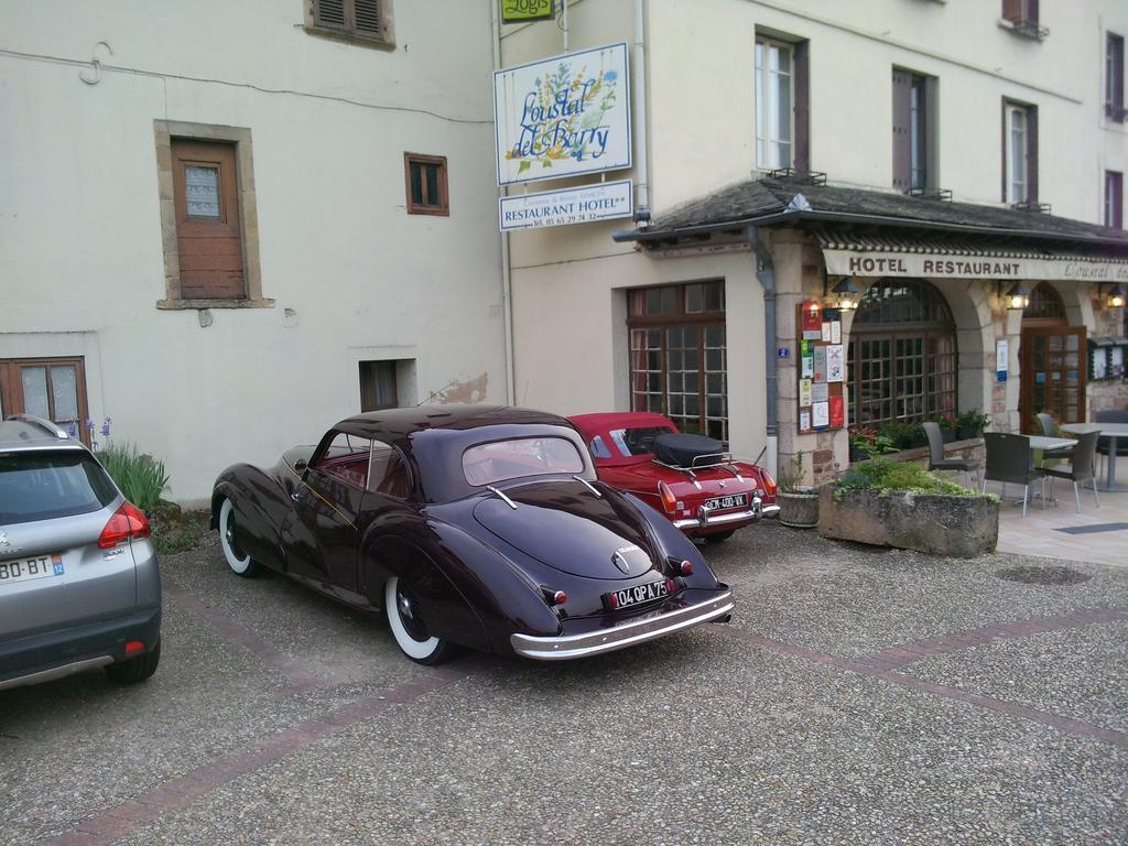 L'Oustal Del Barry Hotel Najac Bagian luar foto